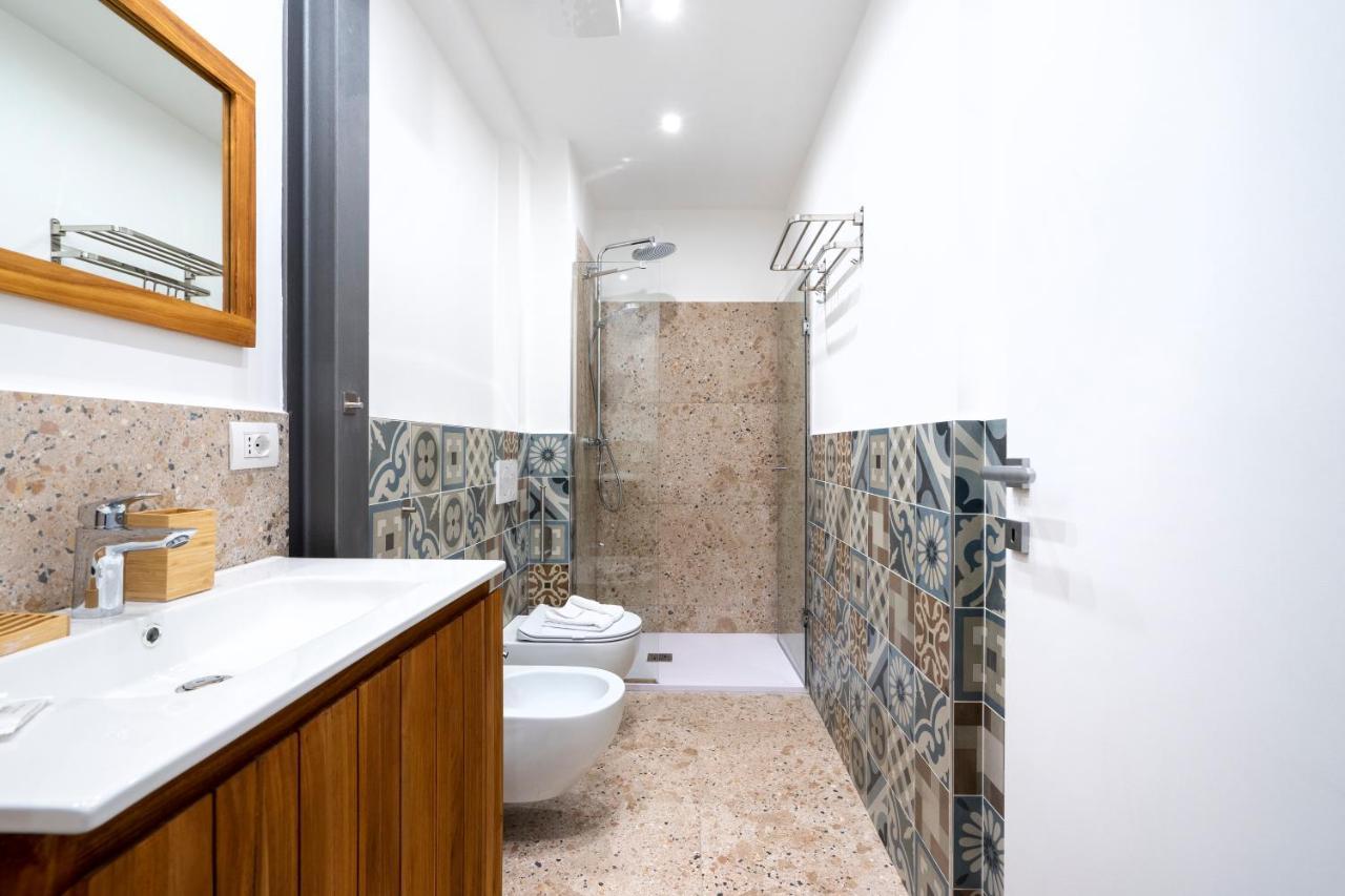 Stazione & Politecnico Stylish Apt With Netflix Bari Buitenkant foto